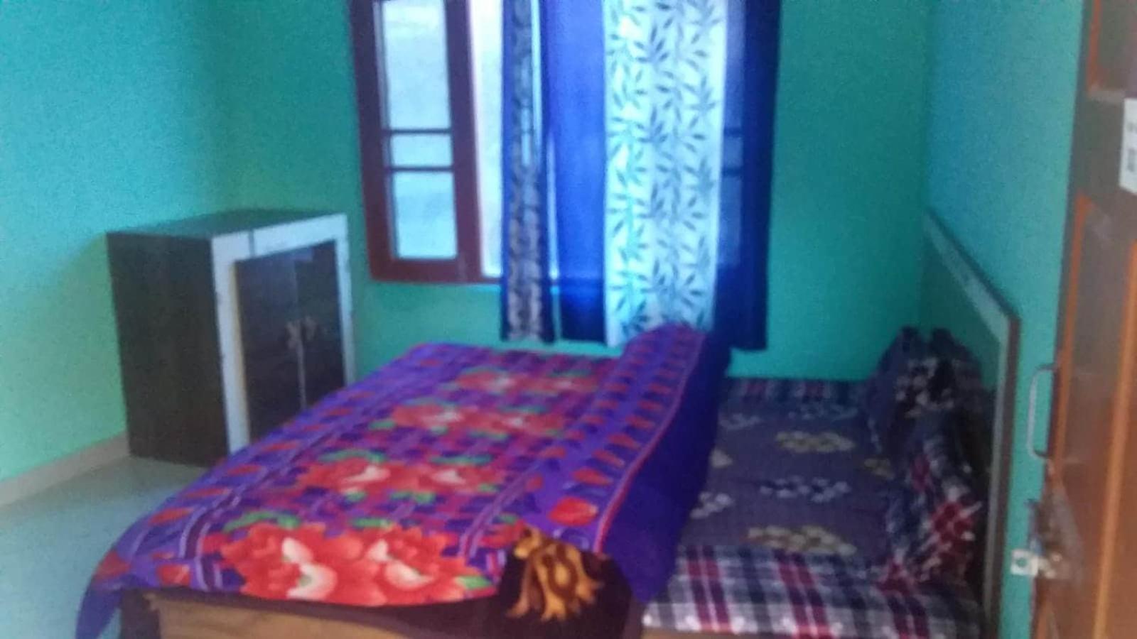 SPOT ON 87911 Sharma's Kitchen&Home Stay Bajaura Exterior foto